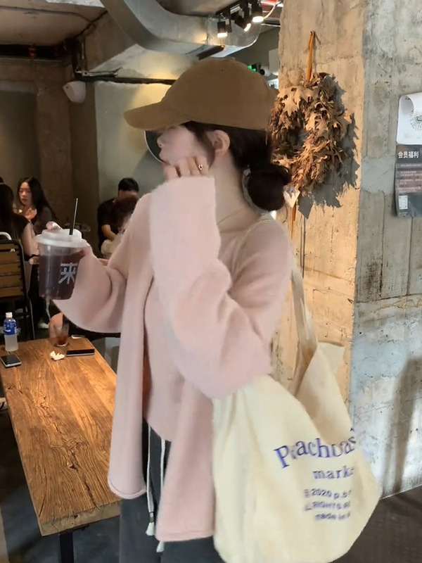 小香风粉色配吊带两件套软糯毛衣女早秋季设计感短款针织开衫上衣|undefined