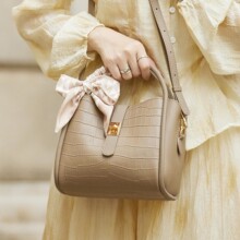 �W���LŮ���ӹ����l�����ƤŮʽ�r�Ћ���ˮͰ��Ůʿб�������