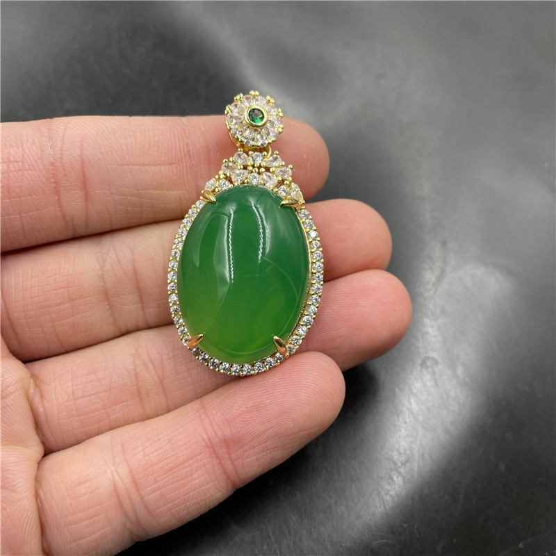 Agate stone inlay jade, green pendant