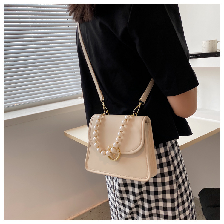 Wholesale Accessories Geometric Pearl Chain Messenger Bag Nihaojewelry display picture 96