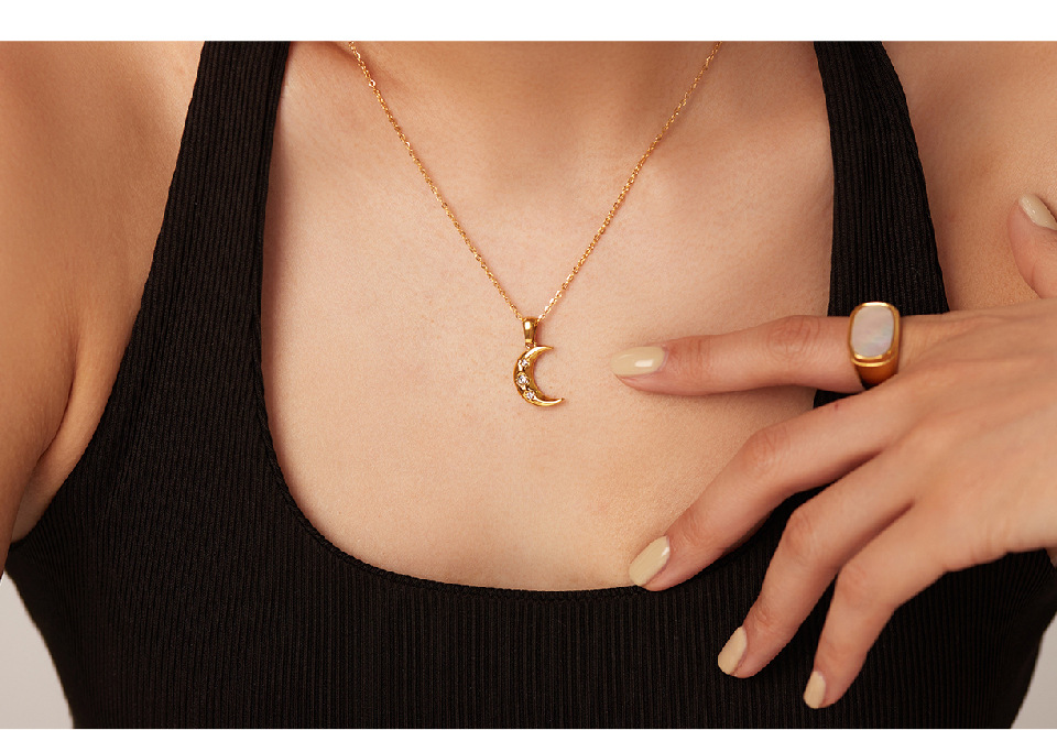 Fashion Geometric Stainless Steel Diamond Necklace