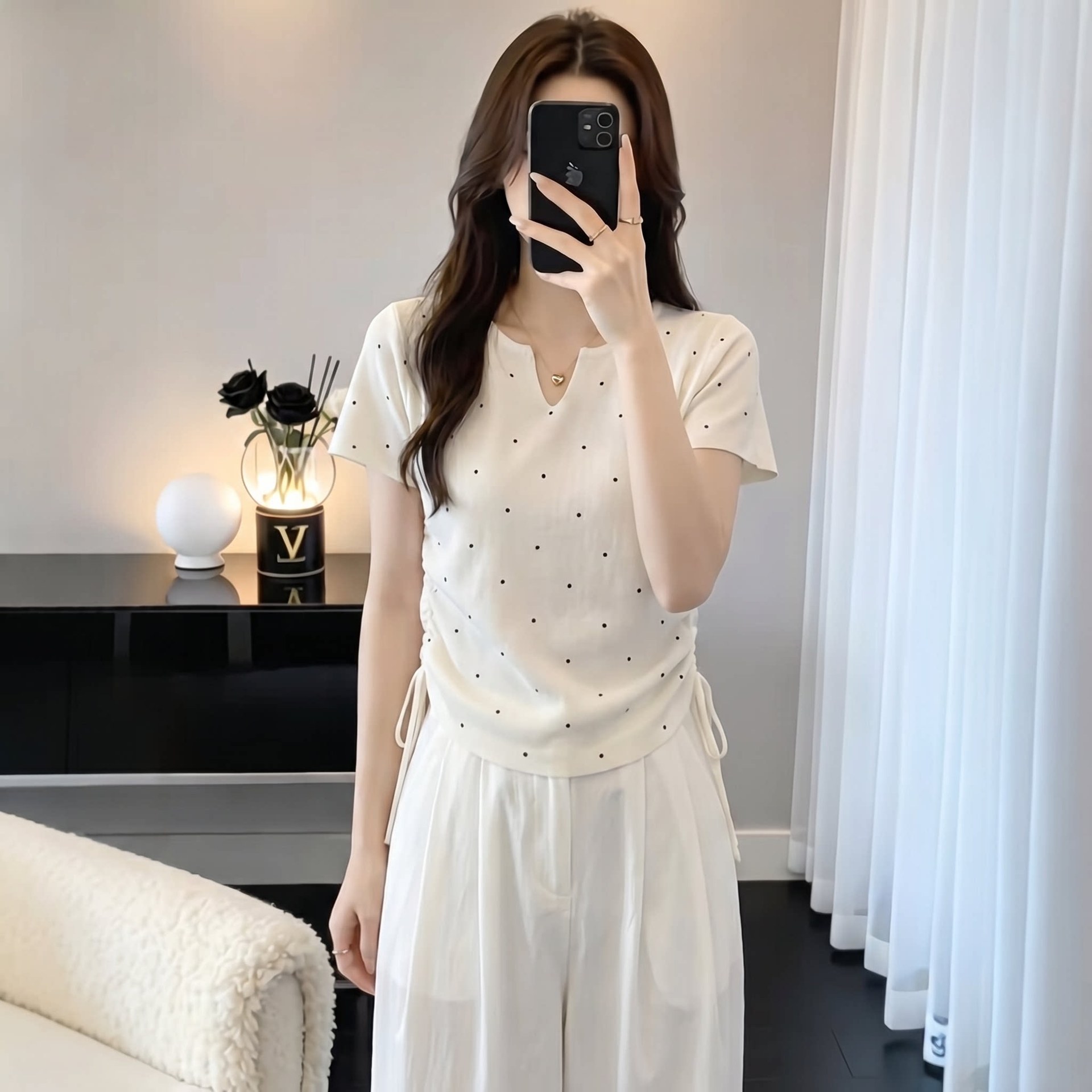 màu trắng ngà