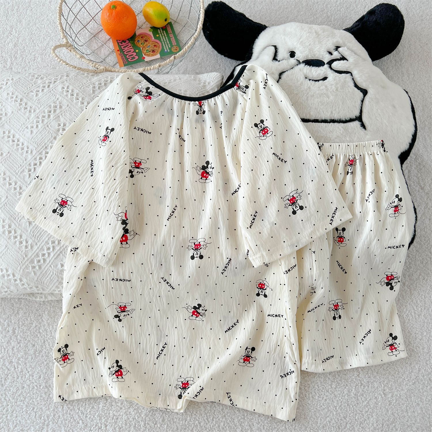 Venta al por mayor transfronteriza verano nuevo estilo pantalones cortos de manga corta botones cuello redondo nube algodón dibujos animados lindo anime pijamas estampados mujeres