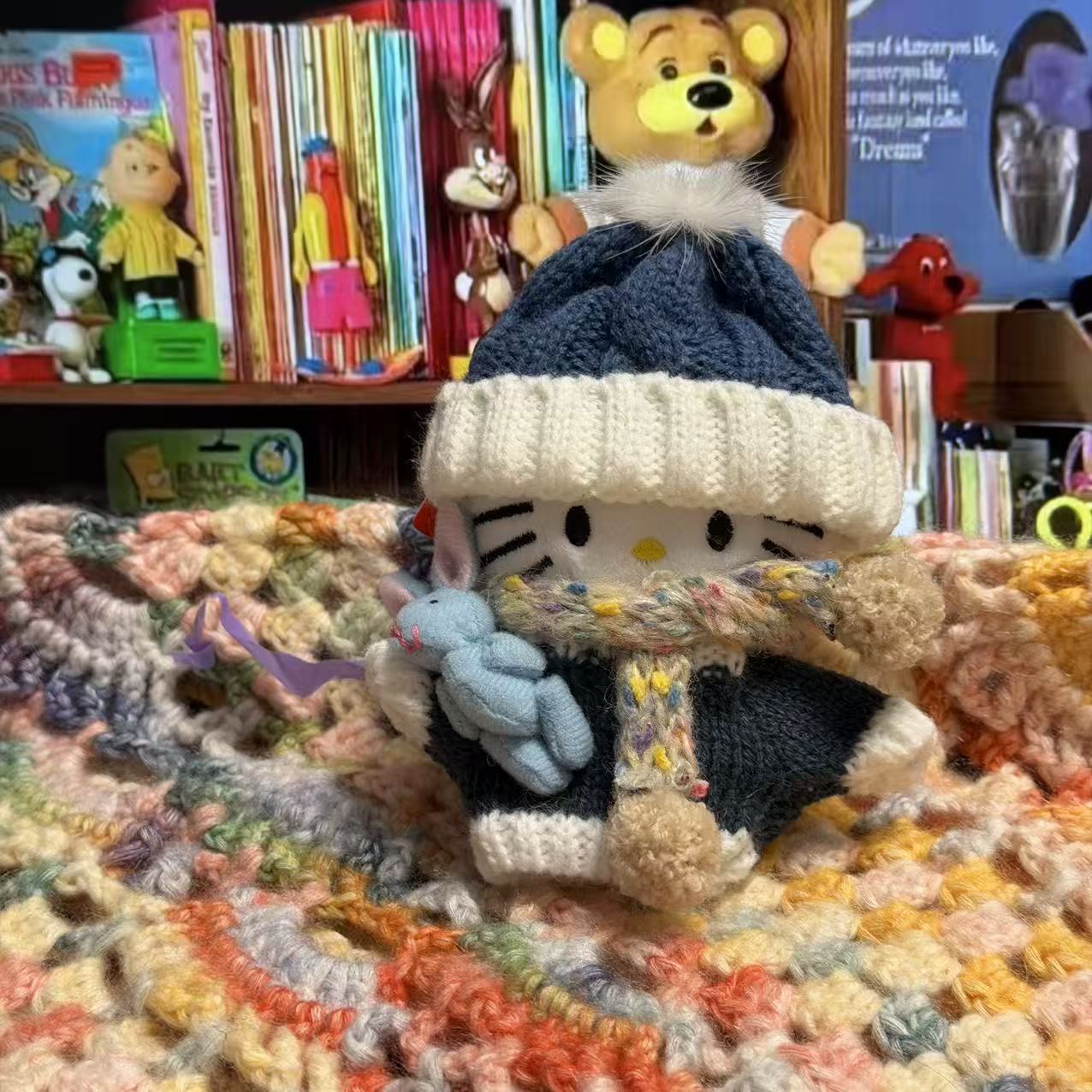 黒麦わら帽子キティ帽子ベビーペンダントラブバックル人形人形かわいいヘップバーンスタイルペンダントキーホルダー