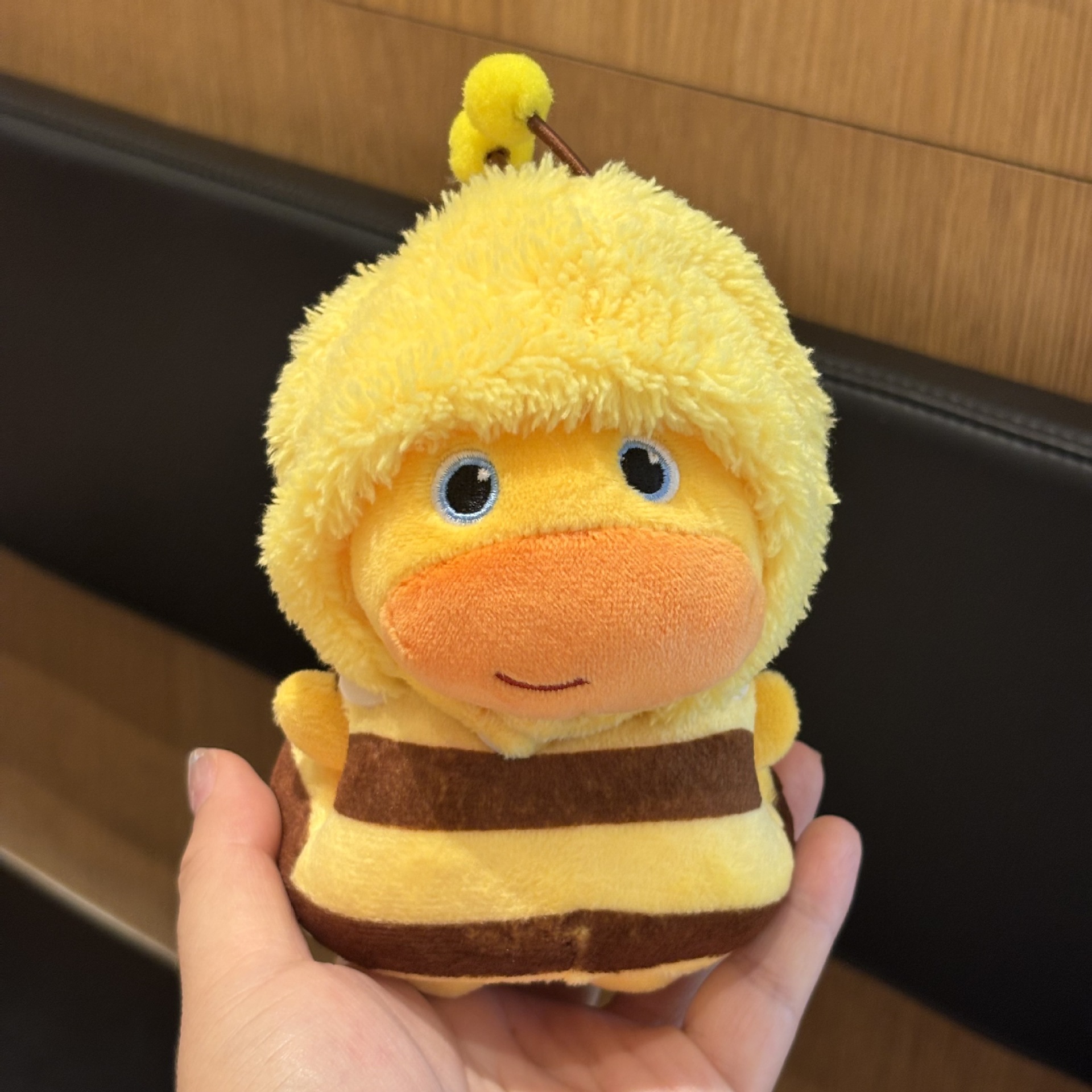 Bee suit + sitting style