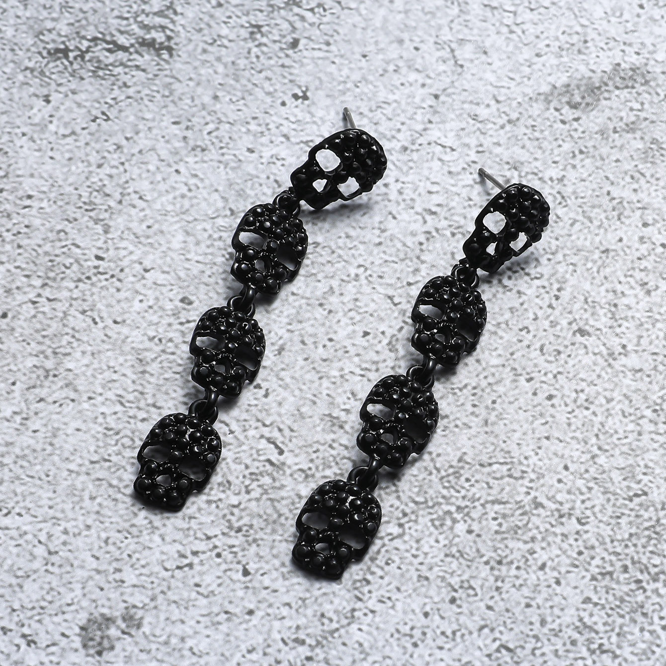 Skull Pattern Women's Gender 1 Pair Halloween Classic Style Skull Plating Alloy Drop Earrings