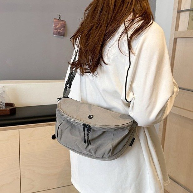 Women's sports one-shoulder bag for leisure