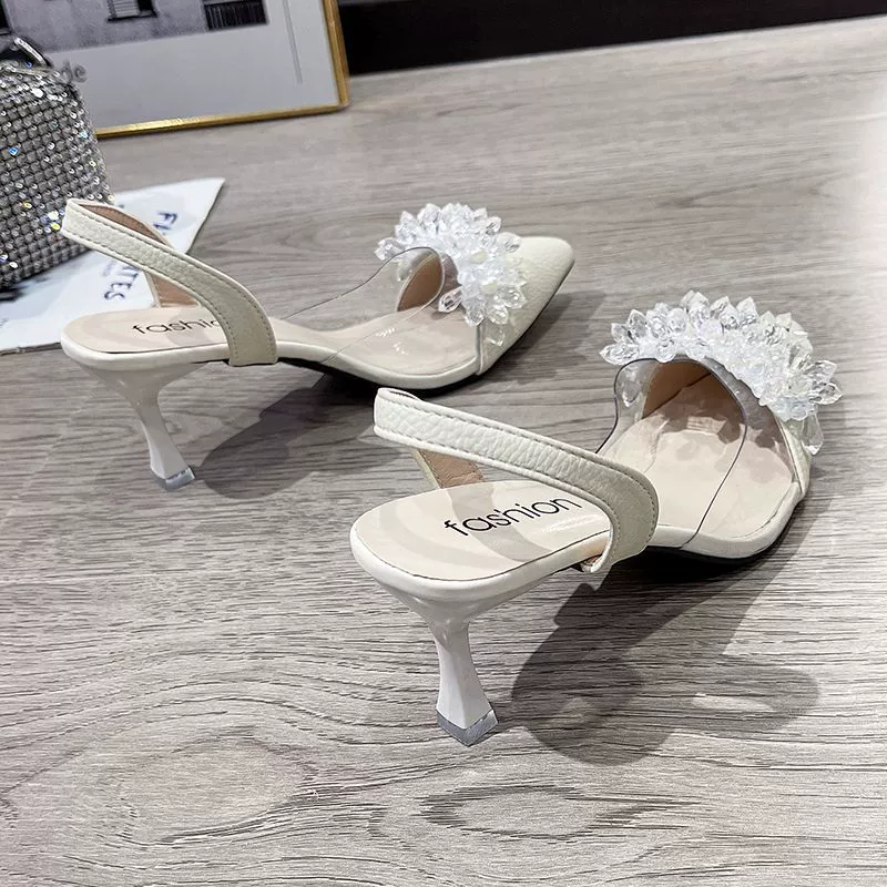 Босоножки Баотоу женские весенне-летние на маленьком каблуке белые туфли 2025 новые французские прозрачные с острым носком на шпильке