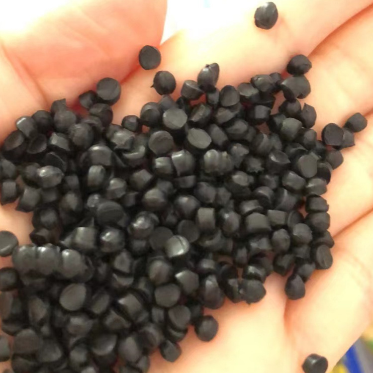 PVC生产厂家ROHS环保45P插头料粒子黑色聚氯乙烯颗粒不出粉易成型