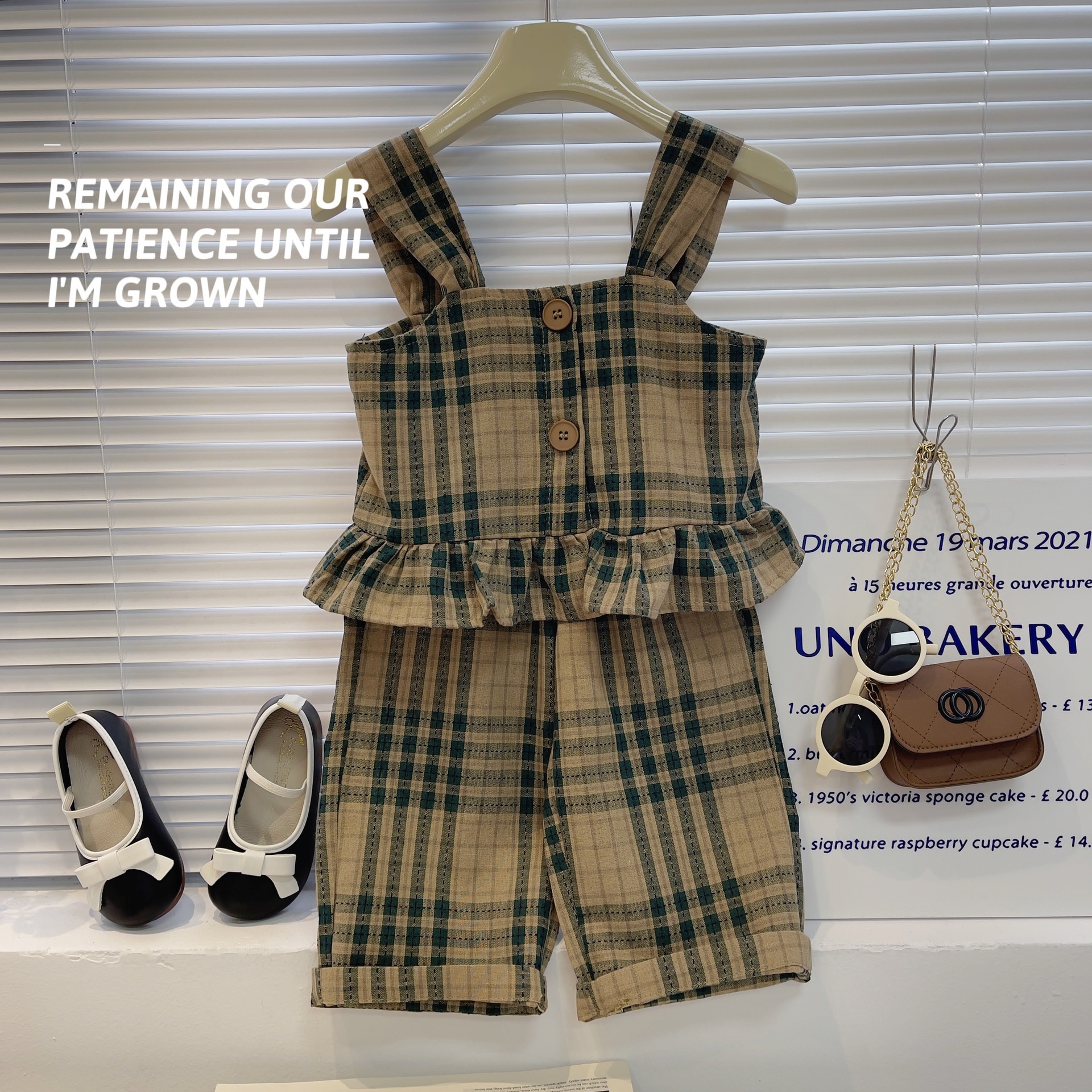 Barnkläder 2023 sommar flickor rutiga västar nio fjärdedelsbyxor babyset, barnkläder_voghion.com