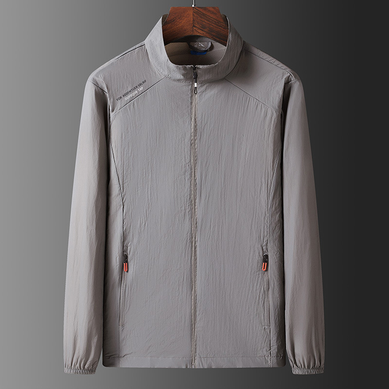 2024 moda nueva chaqueta de protección solar para hombres chaqueta delgada de verano deportivo al aire libre transpirable anti-UV chaqueta de piel puede comprimir la marca