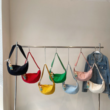 �羳Ů���nϵ���s������������Ӱ��ǹ�ɫ�W�������p��μ�б���