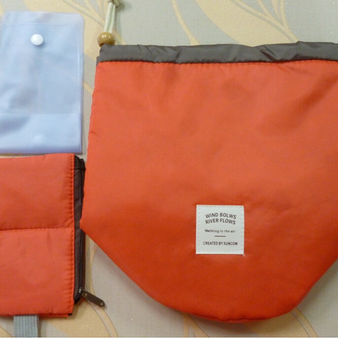 Corea del Sur viaje de gran capacidad bolsa de cosméticos traje de viaje bolsa de lavado bolsa de almacenamiento impermeable al aire libre cilindro bolsa de lavado