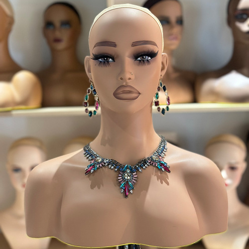 Factory-Cross-border PVC Head Mannequin for Wigs, Double-Shoulder Style | European & American Makeup Model Head | Jewelry Display Stand Props