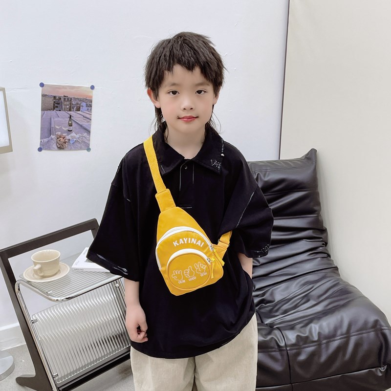 Bolso de pecho para niños y niñas de deportes de ocio, letras de estilo occidental, lindo monedero de bebé de palma pequeña 2025 nuevo bolso para niños