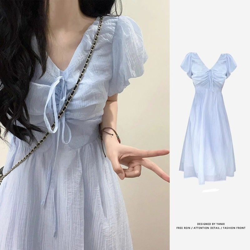 法式温柔风蓝色泡泡袖连衣裙女夏季设计设计感小众小个子收腰裙子