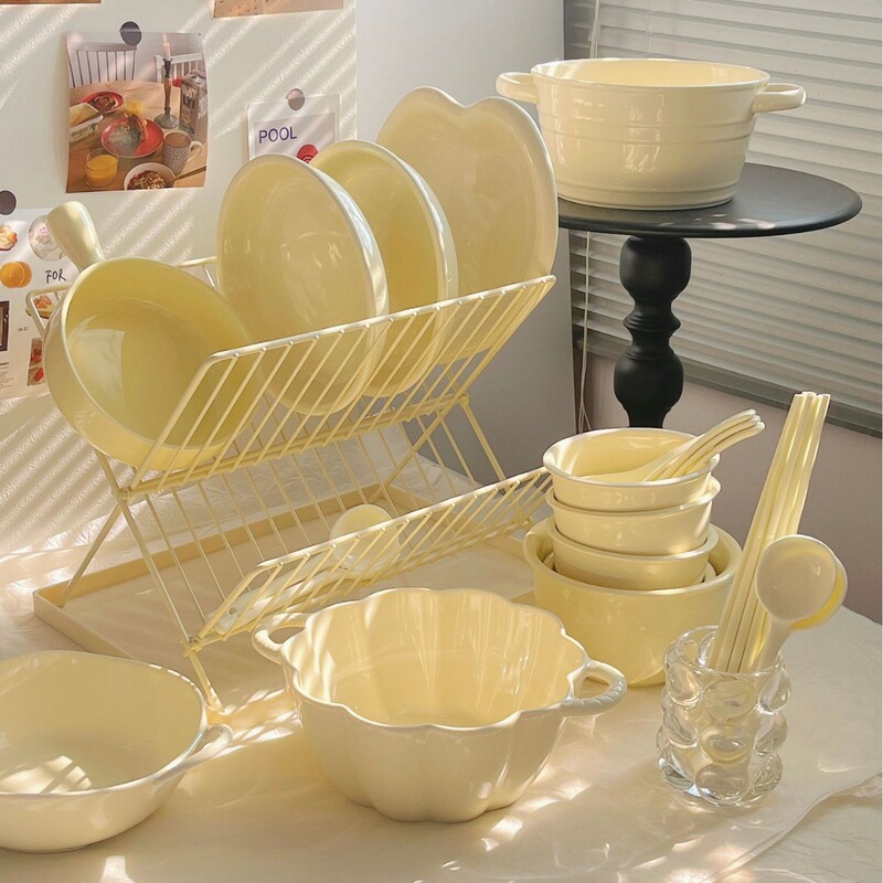 Cream style ceramic tableware suit INS simple style milk fufu ceramic bowl and plate combination solid color tableware household batch Cream style ceramic tableware suit INS simple style milk fufu ceramic bowl and plate combination solid color tableware household batch