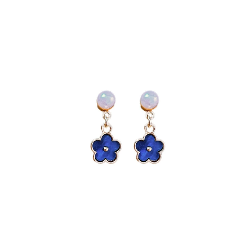 Silver needle, brand fashionable earrings, flowered, high-quality style, light luxury style, wholesale