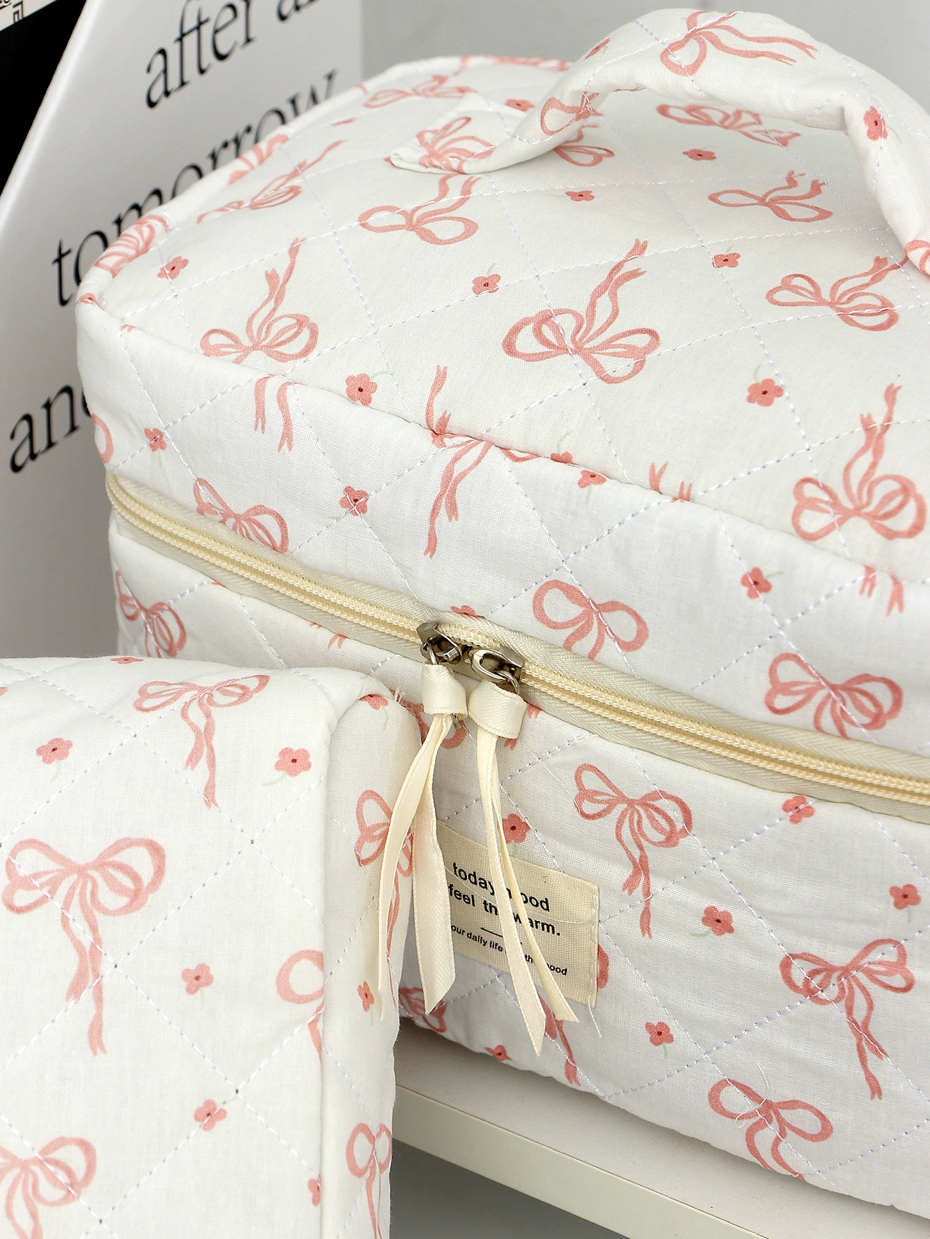 Handheld Cosmetic Bag, Korean Style, Bow Accent, Quilted Organizer, Multiple Sizes