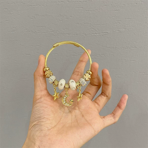 Sleeping in Wonderland Star Moon Bracelet