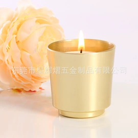 金属盖;蜡烛器皿;蜡烛