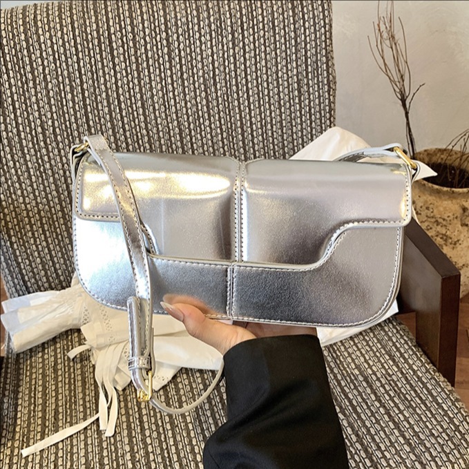 Nicho de diseño bolso de palo para mujeres 2026 nuevo estilo simple versátil bolso de hombro textura ligera de lujo bolso de mochila de moda bolso pequeño