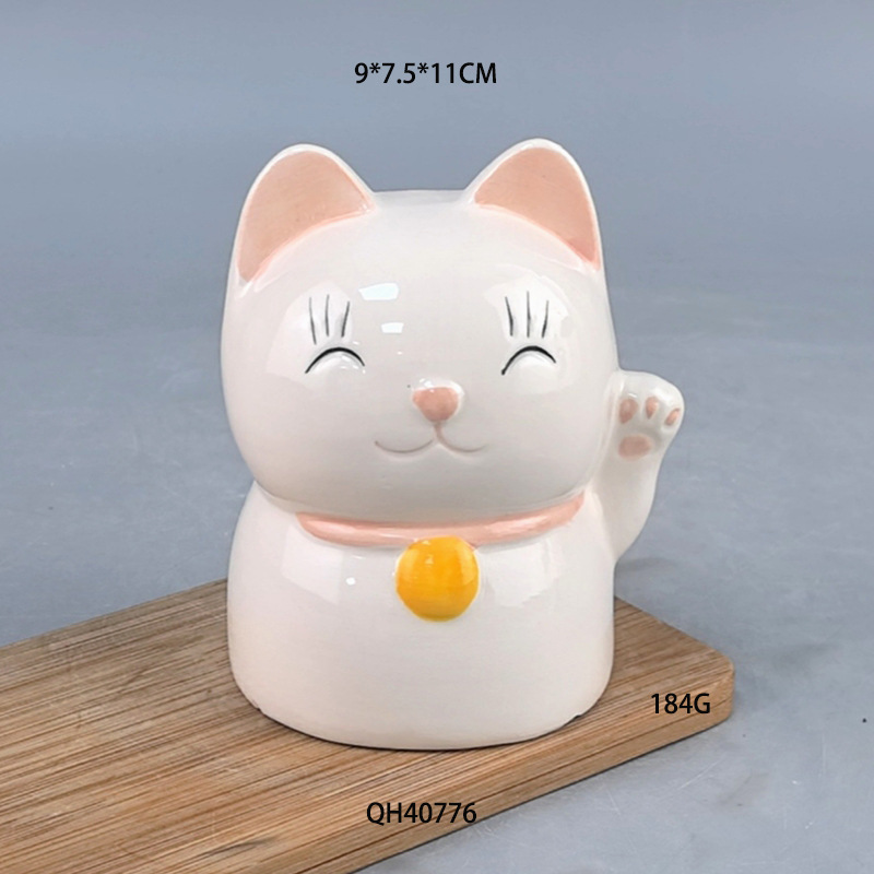 Mini cerámica linda Lucky Cat Hucha de cerámica Hucha de cerámica Decoración de cerámica creativa Pequeños regalos Comercio exterior al por mayor