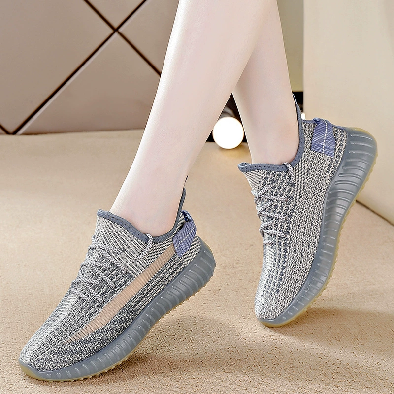 Женская обувь новая 2024 летняя сетчатая спортивная обувь дышащая плоская кокосовая обувь женская повседневная обувь Huanqi