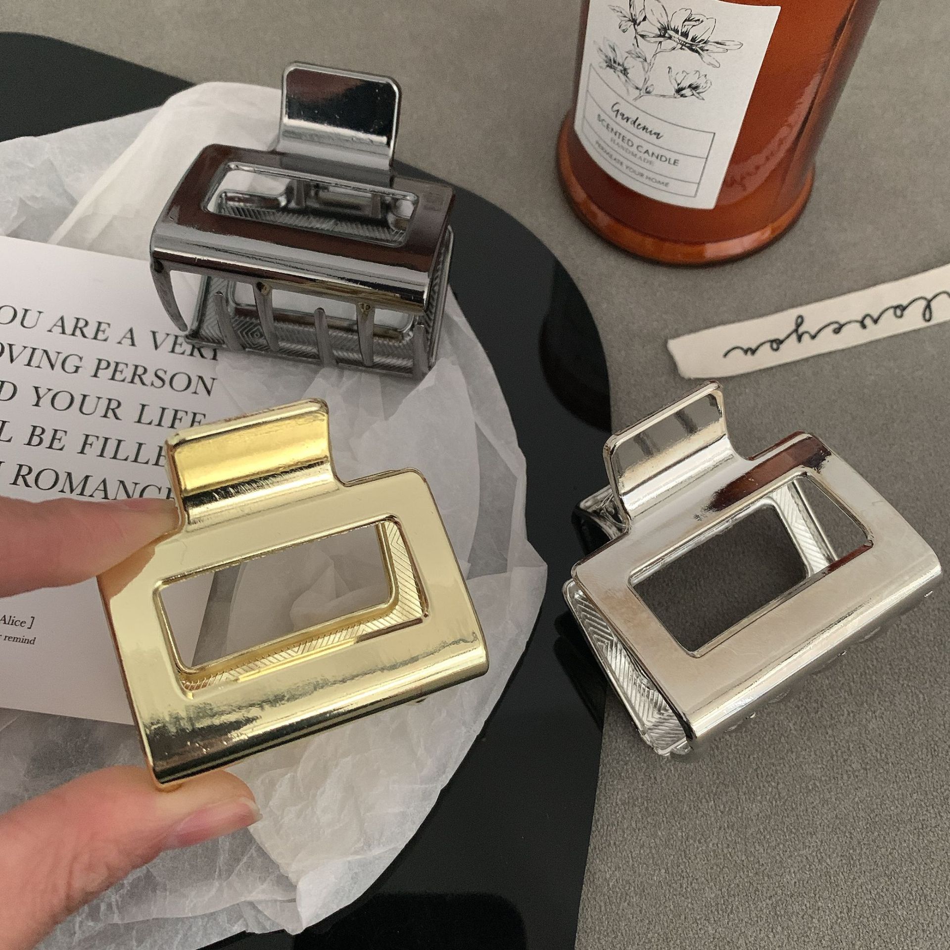 Daily Occasion Alloy Material Rectangle Pattern Women'S Gender Simple Style Rectangle Alloy Plating Hollow Out Hair Claws