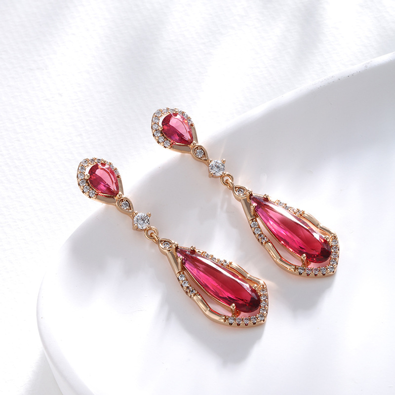 Xuping gemas artificiales de color gota de agua ligera lujo de alta sensación pendientes retro temperamento largo pendientes para mujeres
