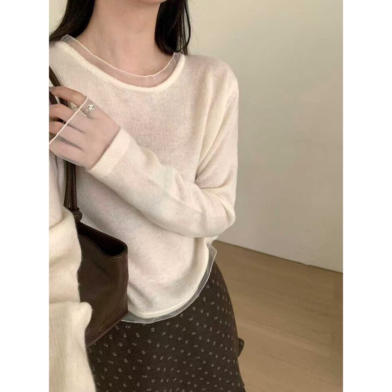 Korean-Style White Lace Long-Sleeve Knit Base Shirt for Women, Autumn and Winter Design, Stunning and Elegant Inner Wear, Slim Fit Top Korean-Style White Lace Long-Sleeve Knit Base Shirt for Women, Autumn and Winter Design, Stunning and Elegant Inner Wear, Slim Fit Top