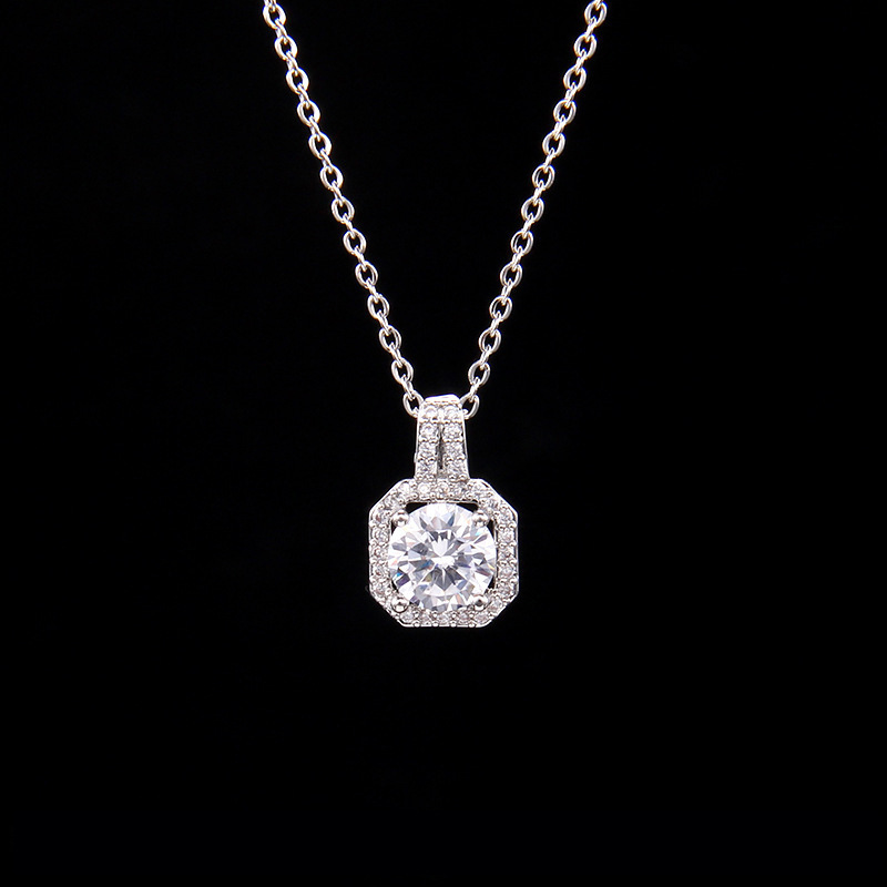 White square diamond (single pendant)