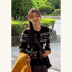 早秋软糯松弛感miu系针织衫韩系小个子复古提花费尔岛风毛衣外套
