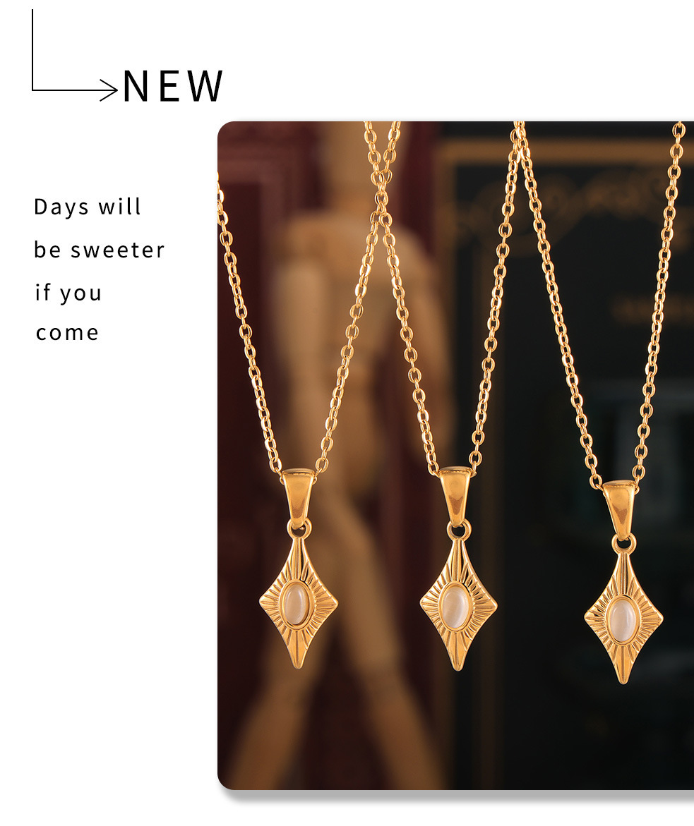 Pendant Necklace And Ring Set With Shell And Star Embellishment_voghion.com