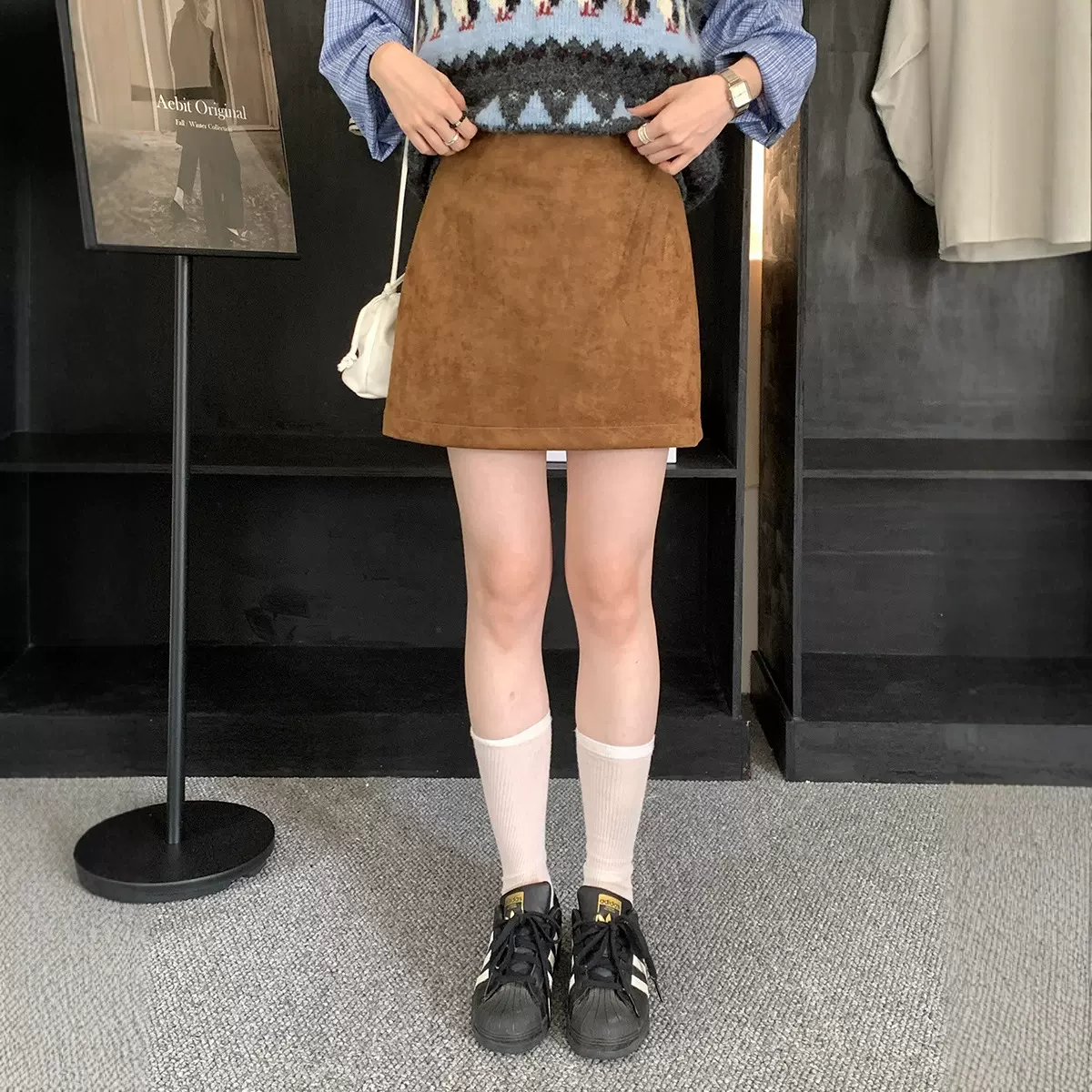 美拉德麂皮绒防走光高腰半身裙女秋季新款韩系复古显瘦a字短裙