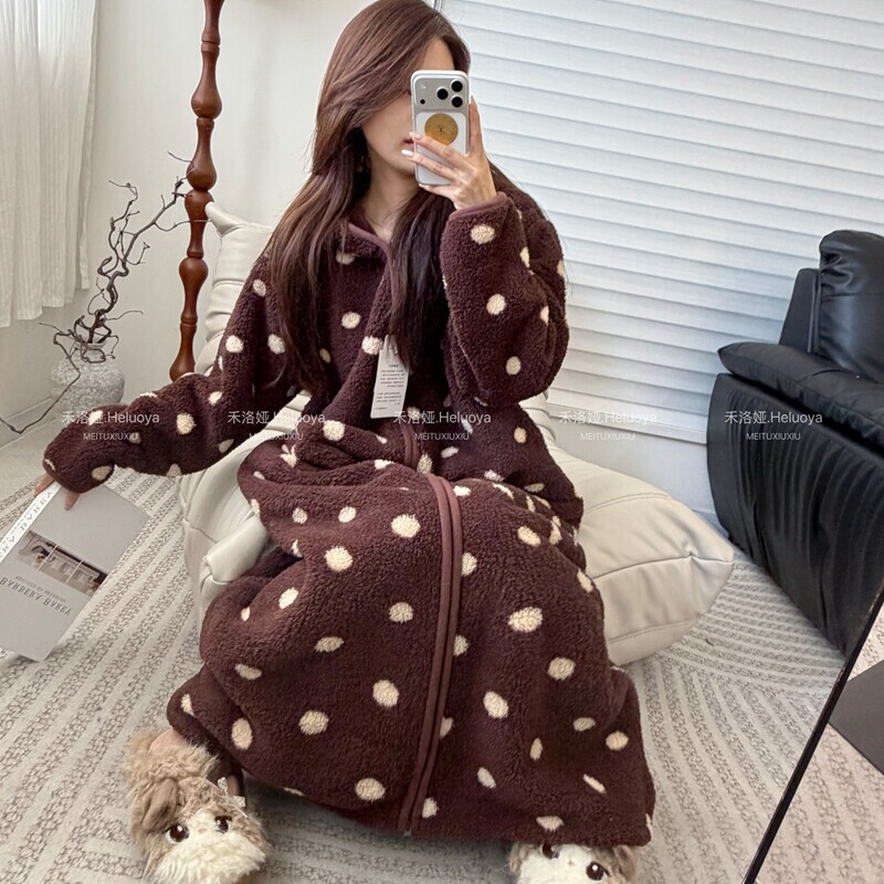 Walking Blanket Hooded Microfiber Pajamas for Women, Autumn and Winter Robe, 2026 New Thickened Long Robe for Winter Walking Blanket Hooded Microfiber Pajamas for Women, Autumn and Winter Robe, 2026 New Thickened Long Robe for Winter
