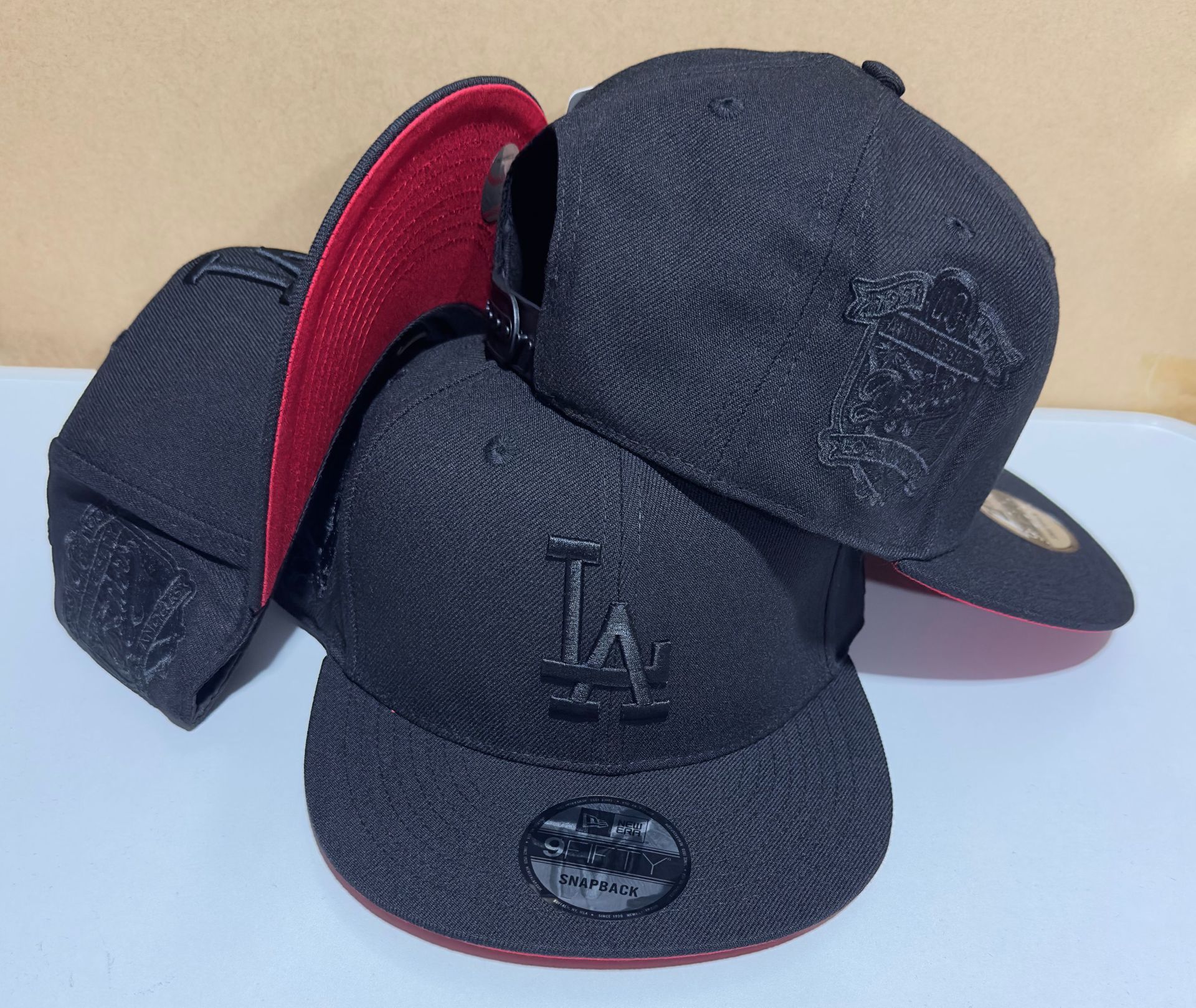 AnFo Wholesale AAA sombreros ajustables sombreros bordados sombreros de béisbol sombreros de borde plano sombreros ajustables