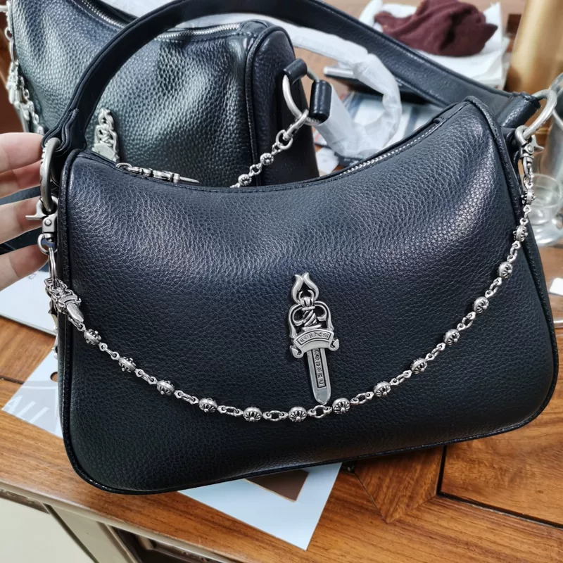Leather chain, one-shoulder bag, high-quality style, cowhide