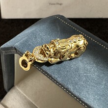 s925纯银貔貅吊坠新中式简约复古优雅时髦小众设计铜钱挂件首饰品