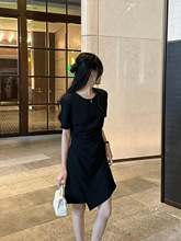 深圳南油高端原单YS家春夏日常百搭出街不规则褶皱收腰设计连衣裙