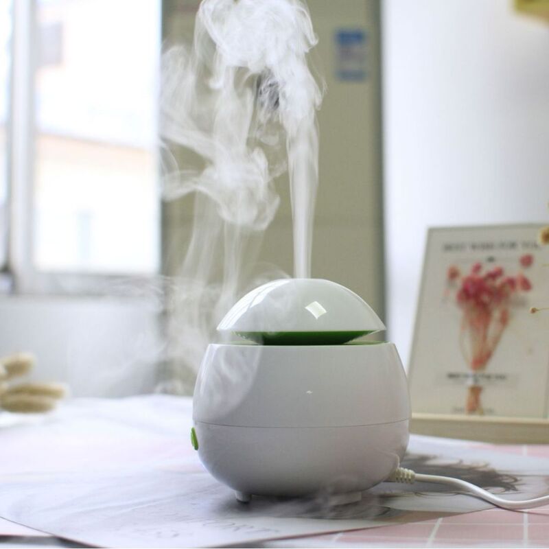 Small Apple Humidifier for Home Use, Silent, Suitable for Student Dormitories and Bedrooms, Air Spray for Hydration, Portable Aromatherapy Machine for Travel
