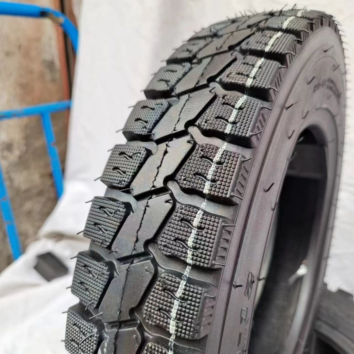 Tricycle tire inner and outer tube 300/3.75/4.00/5.00-12 thick wear-resistant anti-skid explosion-proof steel wire 8 layers