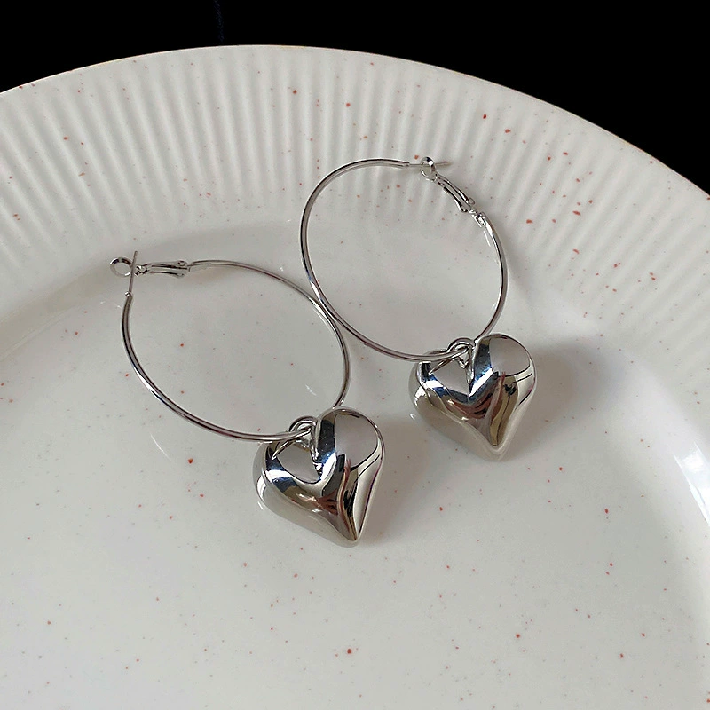 Серебряная игла, металлические модные сексуальные серьги, простой и элегантный дизайн, стиль лёгкой роскоши, стиль высокого качества