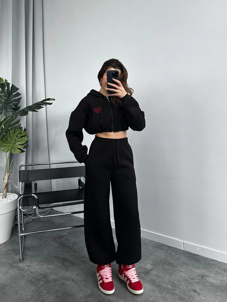 New Cross-Border European American Style Casual For Women With Heart Print Hoodie, Drawstring Shorts, Sweatshirt, And_ecoleips.com