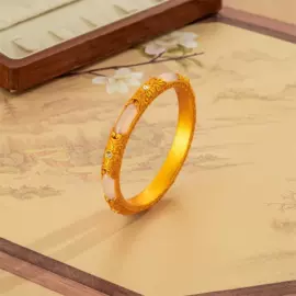 项链;手链;戒指