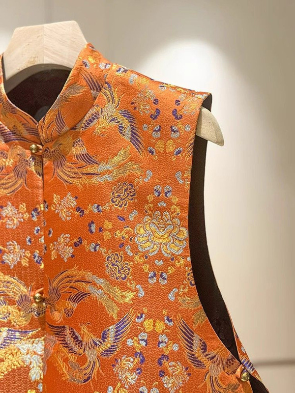 鳳凰の刺繍は肉を遮ります。中国風の新しい中国式の馬甲の女性2025春の新型のハイエンドの国風の両面は馬の挟みを着ます。|undefined