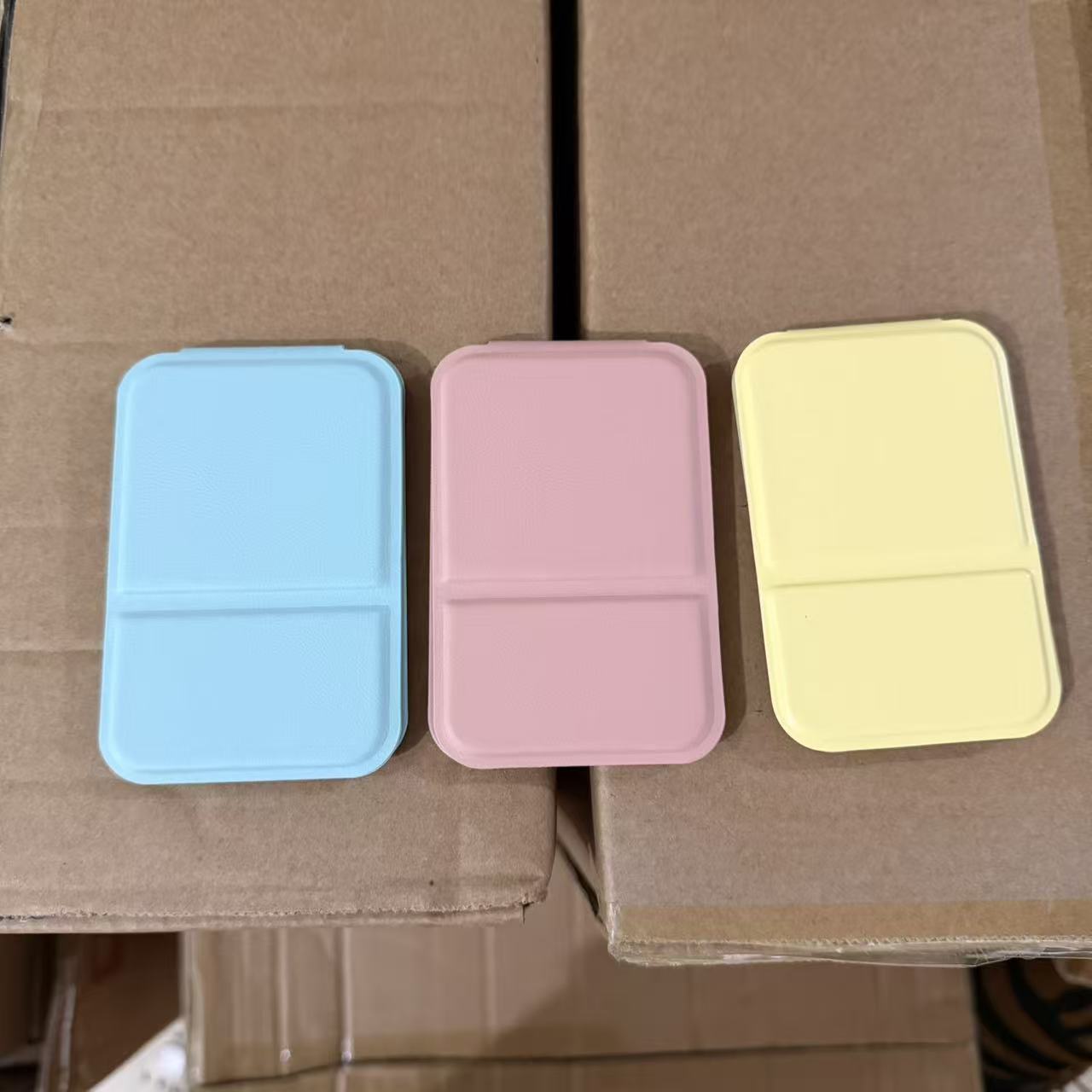 Espejo de Maquillaje Plegable Portátil de PU para Escritorio y Dormitorio image 4