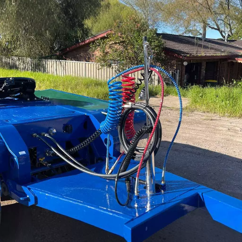 挂车列车菲利普斯philips菲利普斯列车电源气路支架