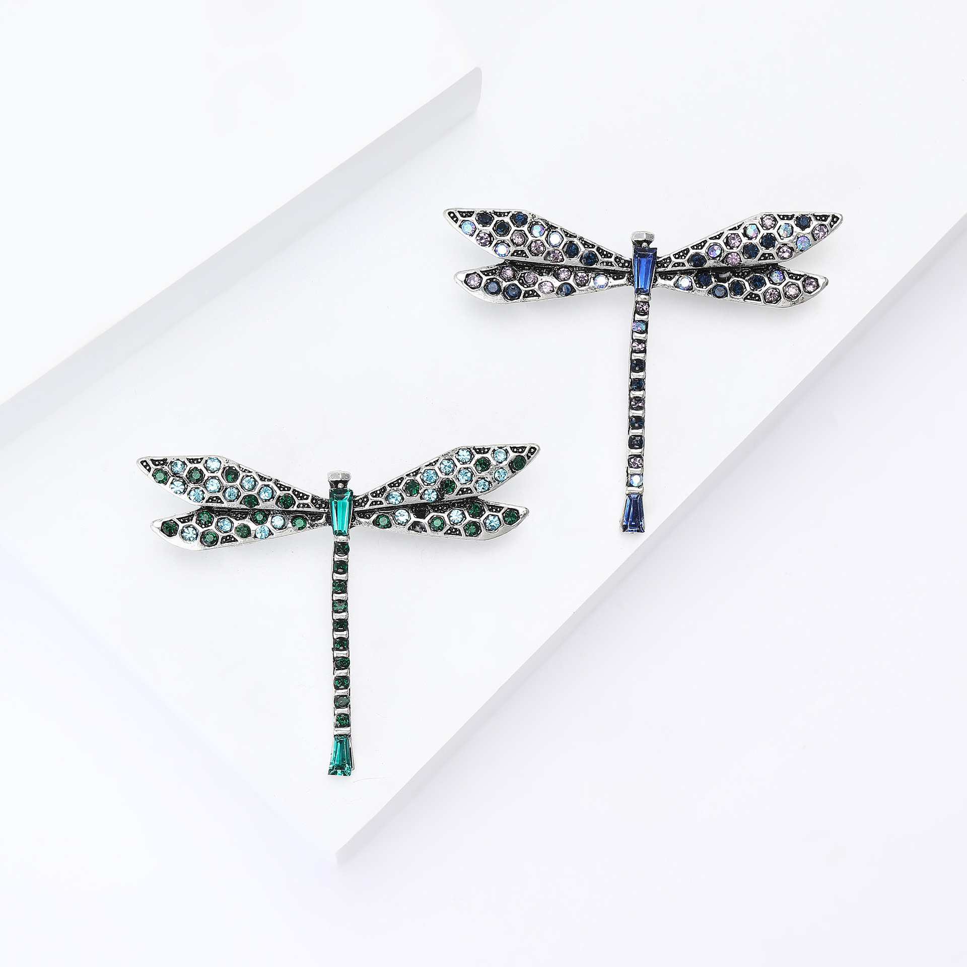 Vintage Damenbrosche Mit Perlen Kristall Und Emaille Design_voghion.com