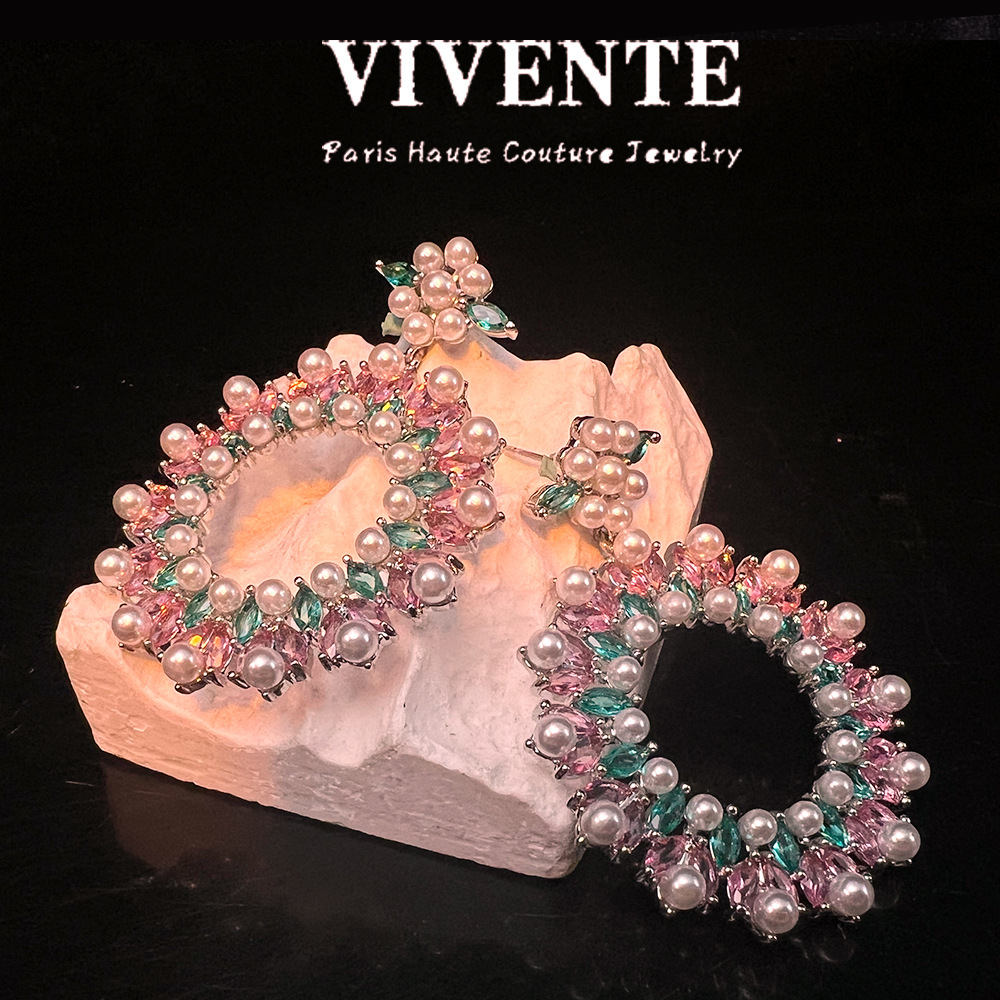 High-end Earrings Rhodium Plated High Color 5A Diamond Natural Pearl Exaggerated Flower Diamond Show High-end Earrings